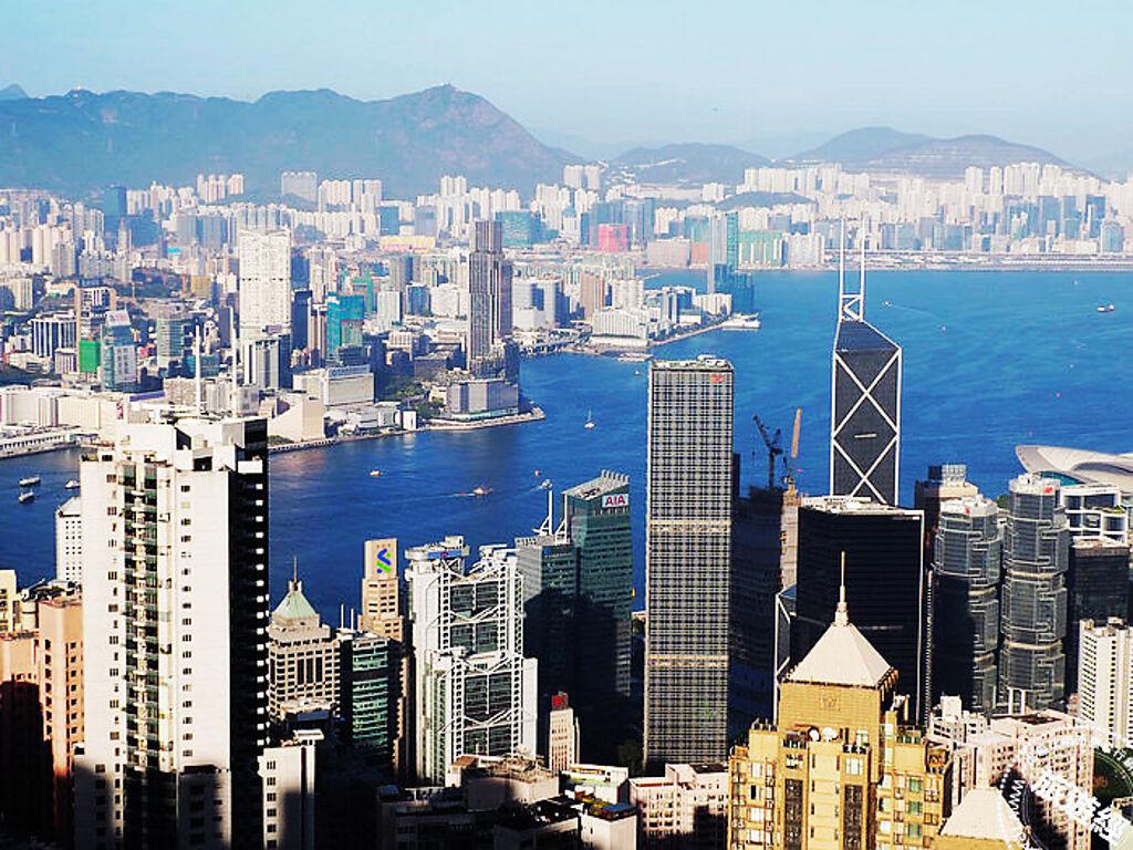 從摩天台428觀看維港、香港本島及九龍(攝影：洪書瑱)