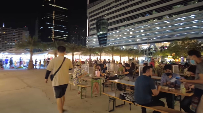 有网友看到泰国夜市规划有成，环境更是乾净整洁，询问台湾夜市是否已经比不上了。(图／PTT)