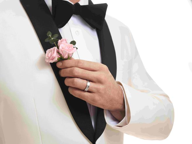 海瑞温斯顿婚嫁系列珠宝都有象徵意义，图为象徵永恒的 Infinite镶钻戒指。(Harry Wisnton提供）