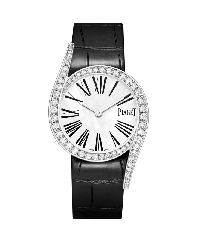 伯爵Rose系列18K白金钻石耳环，32万7000元。（PIAGET提供)