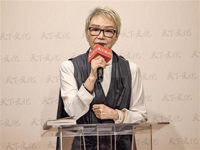 琉璃工房创办人杨惠姗。（佛光山提供／林雅惠高雄传真）