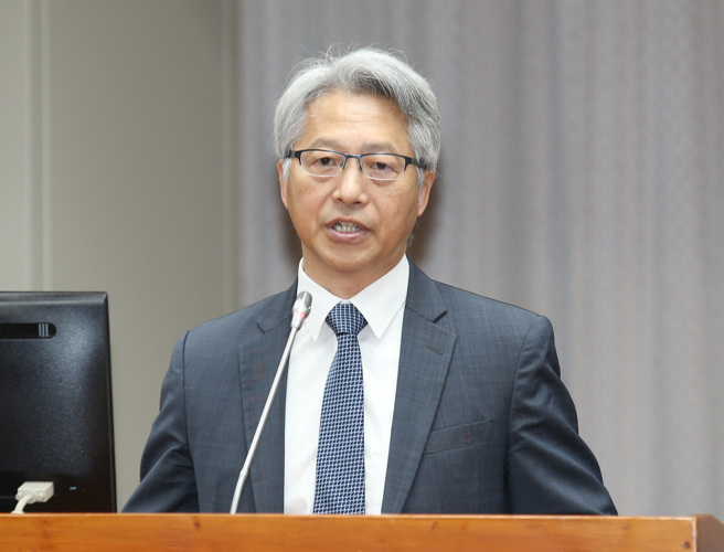 中研院院长廖俊智今（18）日出席立法院教文会接受备询。（姚志平摄）