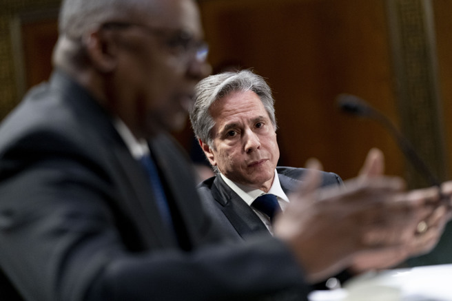 美国国务卿布林肯（Antony Blinken）今年2月因中国间谍气球事件，延后原订的北京之行。(图/美联社)