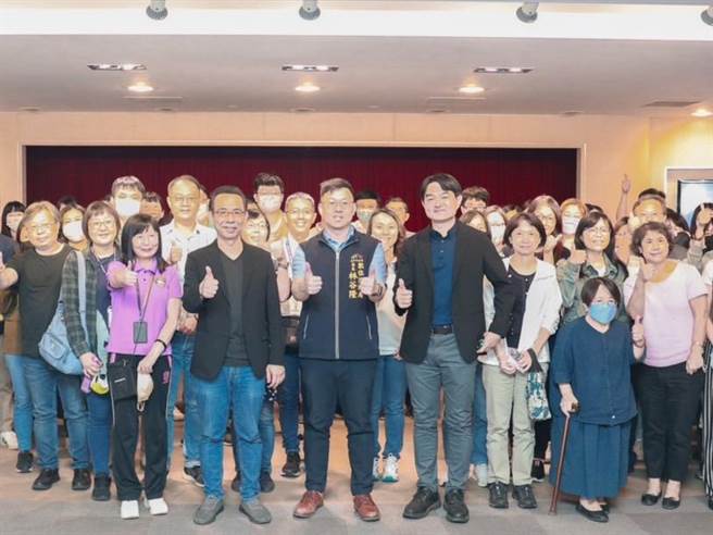 ChatGPT引发国人对AI技术的关注，台中市政府携手东海大学18日合办「新时代AI攻略-ChatGPT」讲座。（台中市政府提供／张亦惠台中传真）