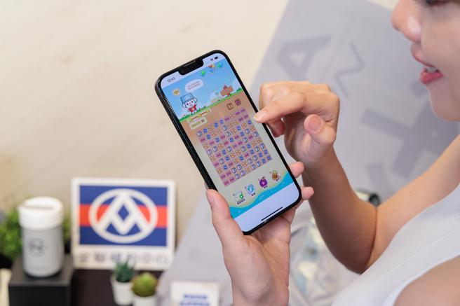 全联PX Pay全新上线的「福利熊大冒险」推出250个关卡。（全联提供）