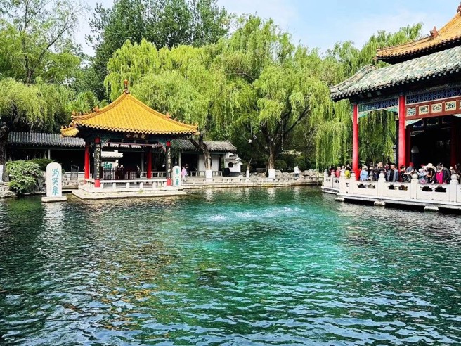 趵突公园旅客络绎不绝。（图/臺港澳媒体团提供）