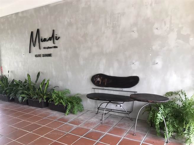 县府邀请禹物再制所共同打造苗栗特色馆美学角落。（苗栗县政府提供／谢明俊苗栗传真）