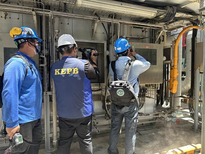 高雄中油林园厂传出丙烯外泄事件，且是从2月底就开始泄漏，高市府环保局将依空气污染防制法处以198万元罚锾，并命该厂制程5月底前停车完成改善。（高市府环保局提供／洪浩轩高雄传真）