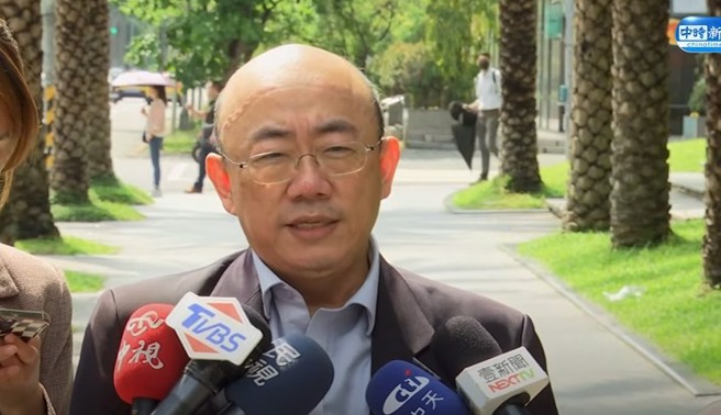 前立委郭正亮今（19）日发出声明，称因被人检举损害党吁，自行退出民进党。(中时新闻网YouTube)