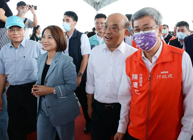 屏东科学园区动土，行政院特地邀请全案拍板定案的前院长苏贞昌到场。(林和生摄)