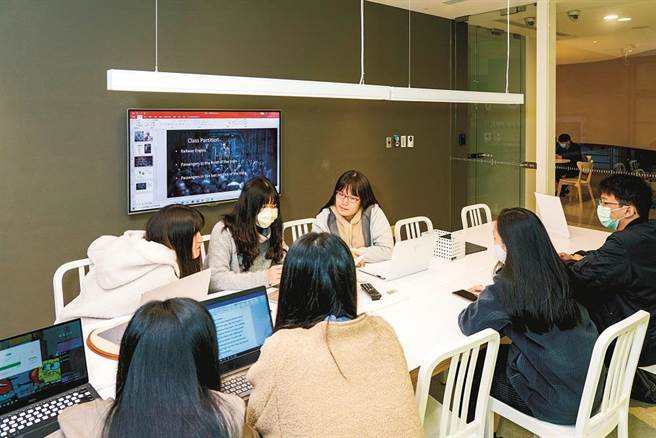 中原大学以培育永续人才优异成效，111、112年获教育部高等教育深耕计画私立综合大学最高补助。（中原大学提供／蔡明亘桃园传真）