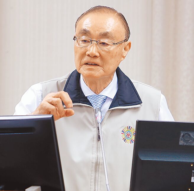 前国防部长、退辅会主委冯世宽（图）8日赴立院报告前受访，直言不想评论于北辰。（中时资料照）