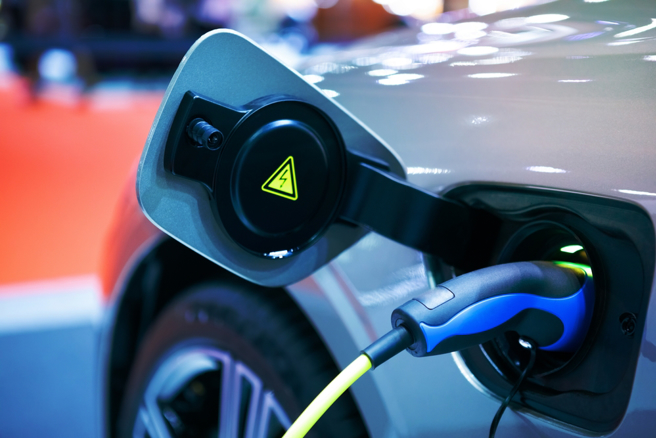 男友改开电动车，妹子曝1状况超崩溃。（图／shutterstock）