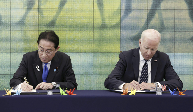 七大工业国集团（G7）峰会进入第2天，美国表示，这次会议的目标是寻求解除中国的风险（de-risk），不是要与中国脱鉤（de-couple）。（图／美联社）