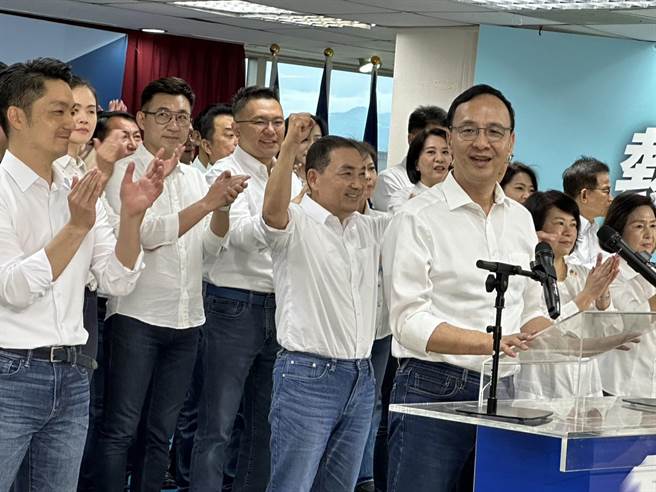 国民党主席朱立伦致词。（杨亚璇摄）