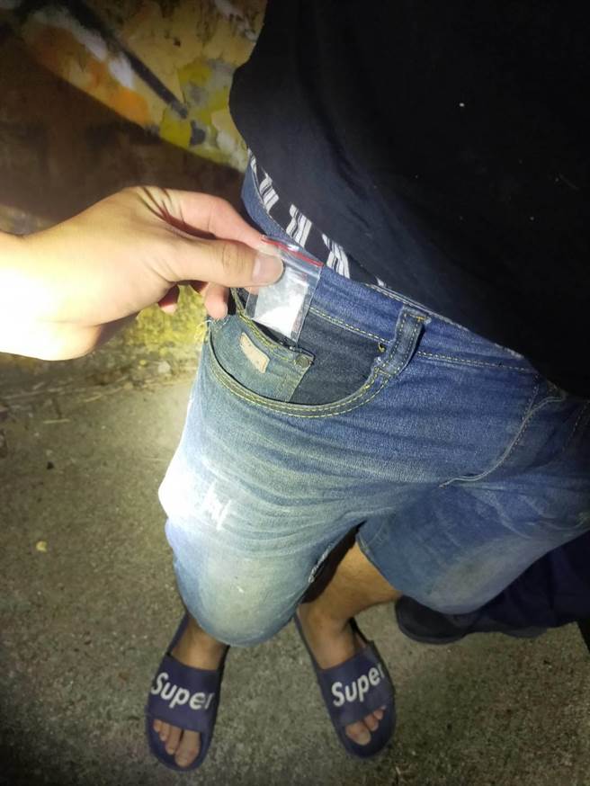 华男遭逮后被查出身上有安非他命。（警方提供）★《中时新闻网》关心您：保护自己、远离毒品！
