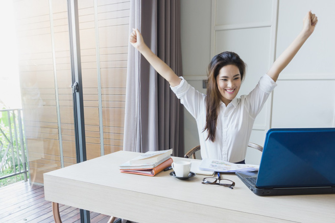 运势专栏点名生肖鸡、羊、兔及牛，今年夏天运势转旺。（示意图／Shutterstock）