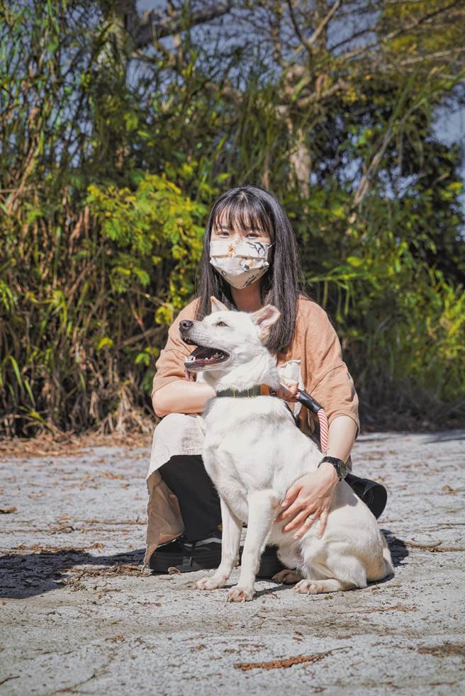 张多利强调，希望能有一间像「浪浪别哭」一样能够中途流浪动物的店，让更多人关注流浪犬只议题，甚至加入中途、推广的行列，帮助更多的浪浪们。(吴建辉摄)