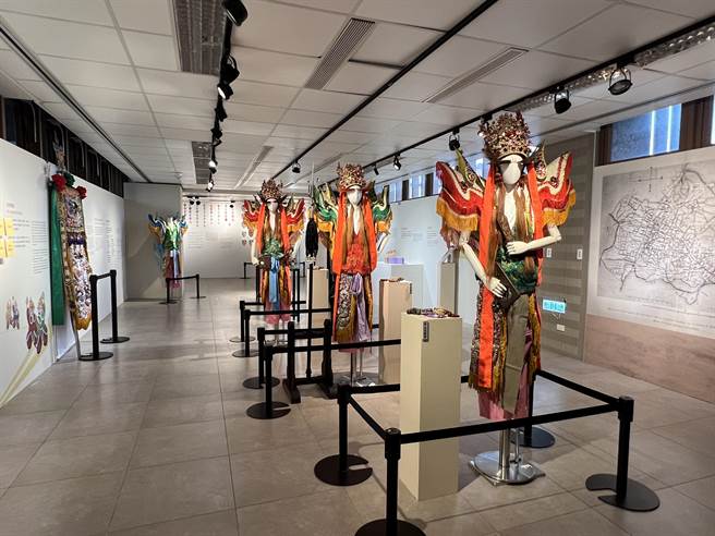 「八面威风家将特展」在桃园土地公文化馆5、6楼展出。(蔡依珍摄)