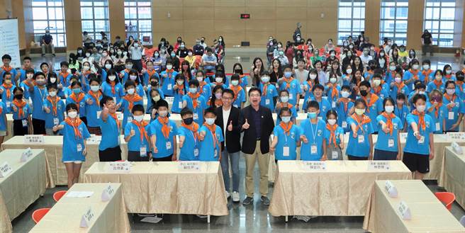 新北市环保小局长活动迈入第十年，今 （20日）为第十届小局长12堂课中的最后一堂课「环保行动小公民」。（环保局提供）