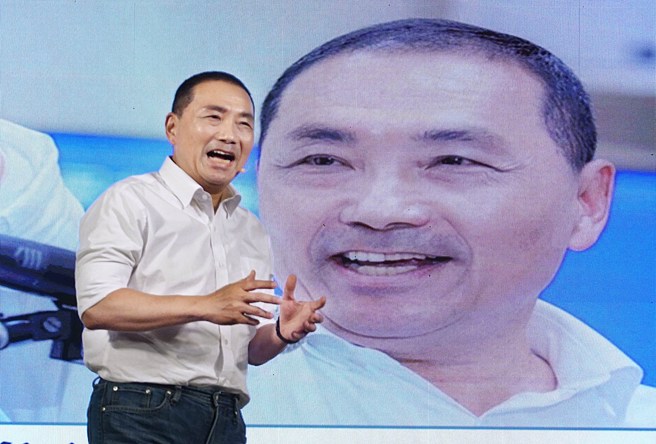 国民党总统参选人、新北市长侯友宜20日晚间出席「董事长开讲」粉丝见面会活动，畅谈他个人的公职生涯与从政理念。（姚志平摄）