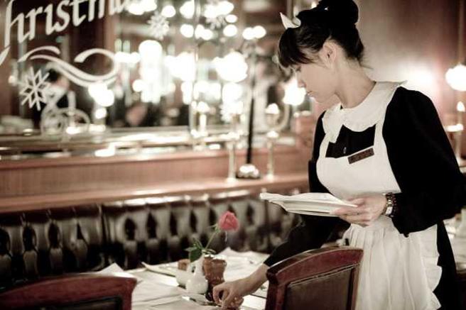 亚都丽致除了已拥有米其林一星的天香楼外，2022年「巴黎厅1930X高山英纪」再斩获一星，成为全国唯一2间餐厅荣获米其林殊荣的五星级饭店，亚都表示，未来将同样以提升餐饮、服务为首要目标。（图／翻摄自亚都丽致酒店）