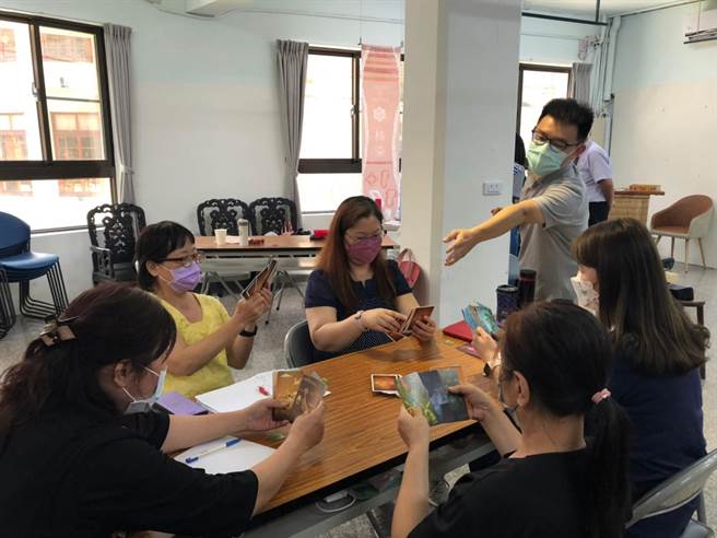 去年「客語薪傳師培訓課程」上課情形資料照。（新竹市政府提供／王惠慧新竹傳真）