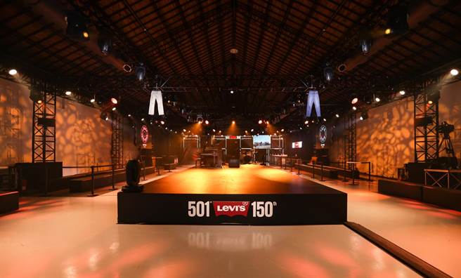 Levi’s 501牛仔裤迎150岁，打造热闹的派对场面。（Levi’s提供）