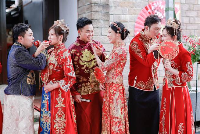 东北角管理处举办「缱绻汐月．浪屿婚礼」活动，让新人能够在东北角美丽的海滨，享受专属的浪漫氛围。（东北角管理处提供／张志康新北传真）