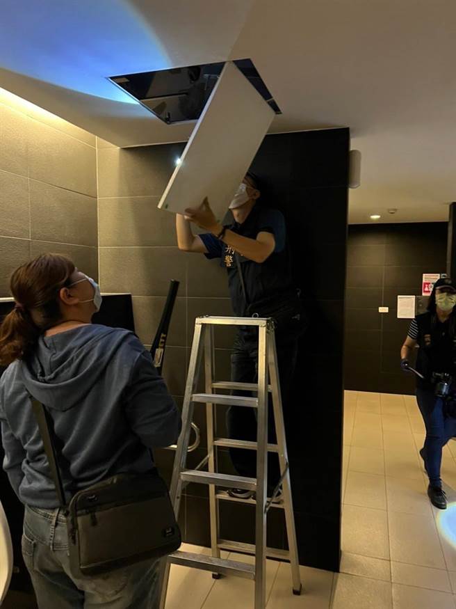 故宫日前也收到炸弹恐吓信，警方与侦爆犬地毯式搜索，确认是恶作剧。（本报资料照片）