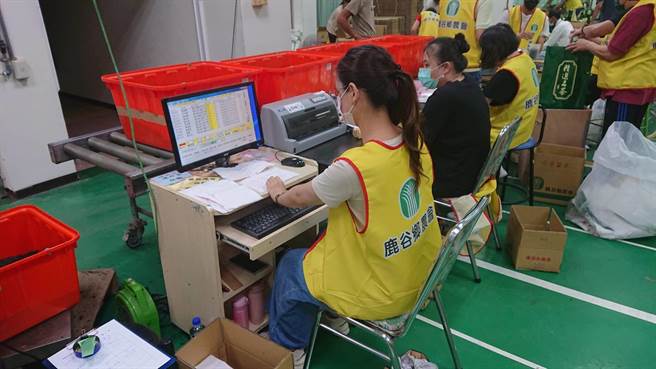 南投县鹿谷农会春茶赛将于22日起展开2阶段评茶，农会20、21日受理缴交茶样作业。（鹿谷农会提供／陈淑娥南投传真）