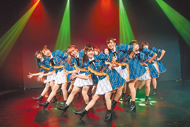 AKB48 Team TP近来推出多首新歌，热情与粉丝互动。（好言娱乐提供）