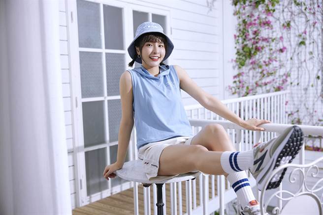 FILA找来峮峮站台还送限量海报。（FILA提供）