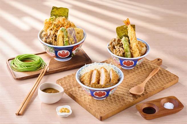 金子半之助为应援莘莘学子于25日首度推出新品－必胜「咖哩猪排双飨丼」以及「野菜麻婆天丼」。（香继光集团提供）