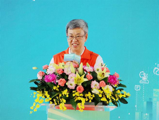 行政院长陈建仁指行政院已规画推动「永续提升人车安全计画」，该计画7年会投入400多亿元经费。（吕妍庭摄）