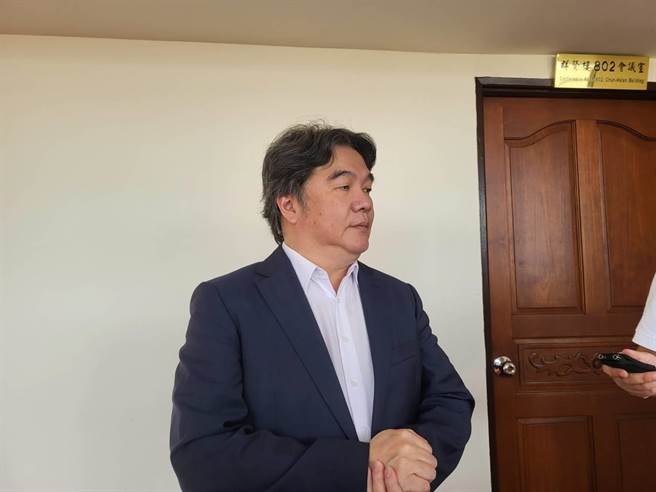 卫福部次长王必胜说，吴子嘉已不是第一次用造谣、污蔑的方式在说这件事，这是非常不应该的，且对方没有逻辑、证据，也没有根据，胡乱造谣实在很不可取。（林周义摄）