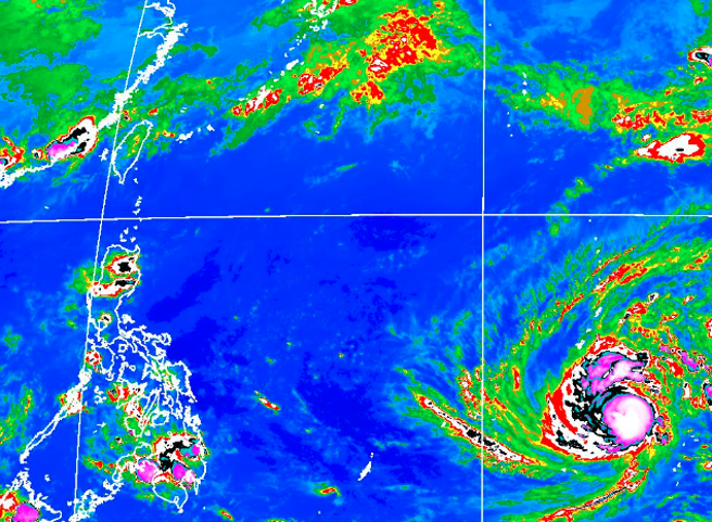 气象局卫星云图显示玛娃在鹅銮鼻东南东方海面。（翻摄自气象局）