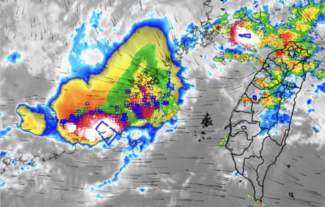 彭启明分享雷达图，示警雷雨胞正移入北台湾。（图／翻摄脸书气象达人彭启明）