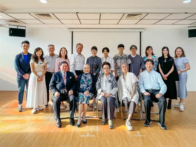 亚洲文化协会台湾基金会2023年台湾奖助计画于2022年11 月开放徵件申请，共收到41件，其中视觉艺术领域为26 件、表演艺术领域15件，经初选、台湾评审复选及纽约总会决选，最终共六人获奖。（亚洲文化协会台湾基金会提供）