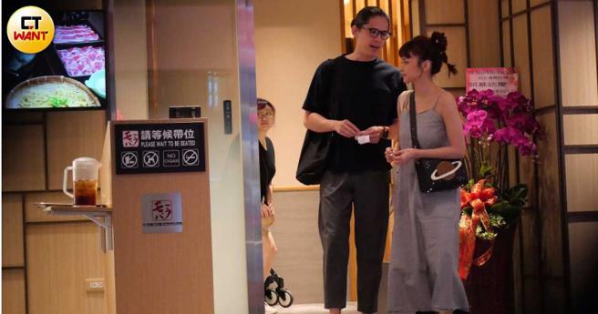 在2019年本刊也曾捕获叶星辰与男友嗑锅，两人多年感情依旧稳定。（图／本刊摄影组）