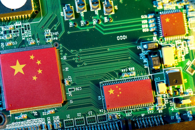美中关系不佳，晶片业也出现激烈竞争。（示意图／shutterstock）