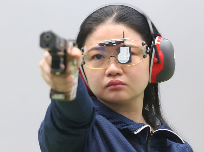 田家榛专注训练。（陈怡诚摄）