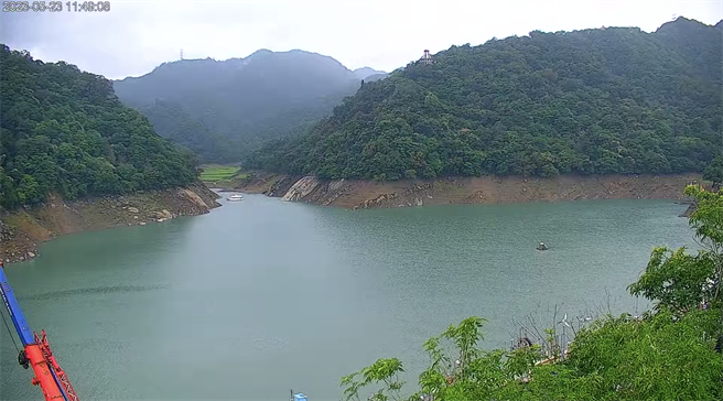 22日晚间锋面影响带来豪雨，为桃园石门水库挹注水量，对水情有明显帮助。（翻摄石门水库即时影像）