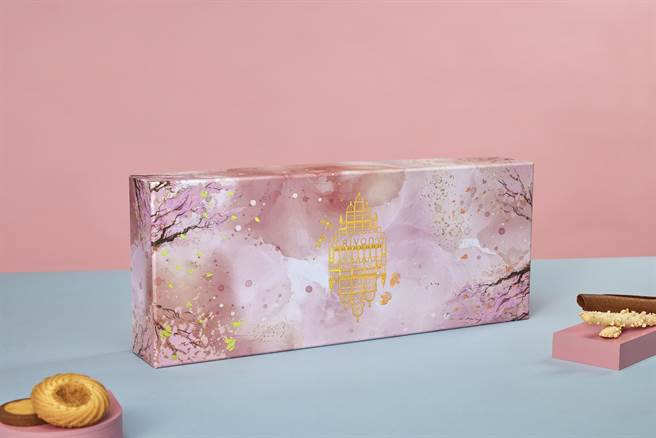 礼坊「梦影粉」内含新饼乾「奶油伯爵棋格饼」与「酸柠洛神棋格饼」两种口味，以及兔年应景的「覆盆子兔子饼」，1280元。（礼坊提供）