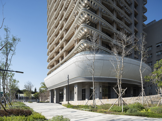 板桥新富人区就位在Tpark，区域新推案「远扬之森」开价上看新板特区水准，迄今已销售破五成。（图/新联阳 提供）