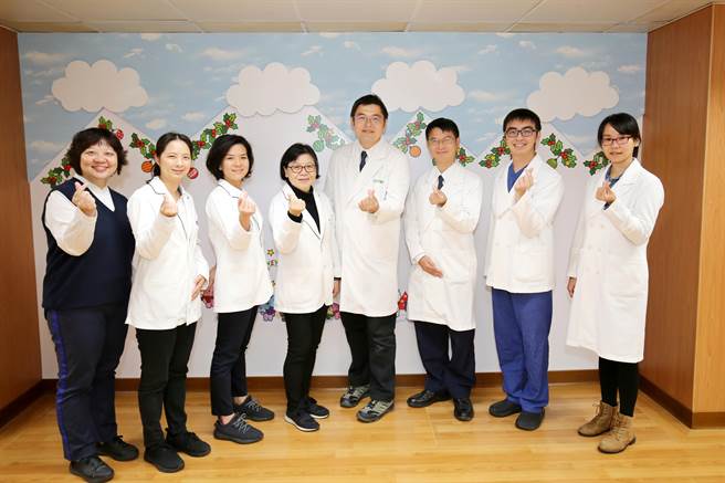 花莲慈济医院儿少保护区域医疗整合中心，获得国家生技医疗产业策进会(生策会)第25届SNQ国家品质标章认证。（花莲慈济医院提供／王志伟花莲传真）