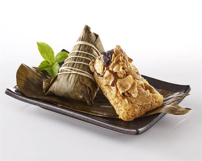 全家「oh my！原烧百变烧肉粽」4入399元。（全家提供）