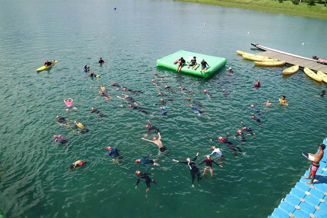 台東開辦水域安全訓練及親子體驗。(台東縣政府提供／蔡旻妤台東傳真)