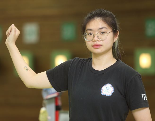 林颖欣分享奥运五环刺青。（陈怡诚摄）