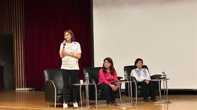 国民党高雄市左楠区立委初选民调23日是最后一天，李眉蓁（左起）、陈玫娟、陈丽珍力拚民眾支持。（本报资料照片）
